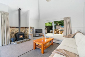 Arawata Lodge - Queenstown Holiday Home